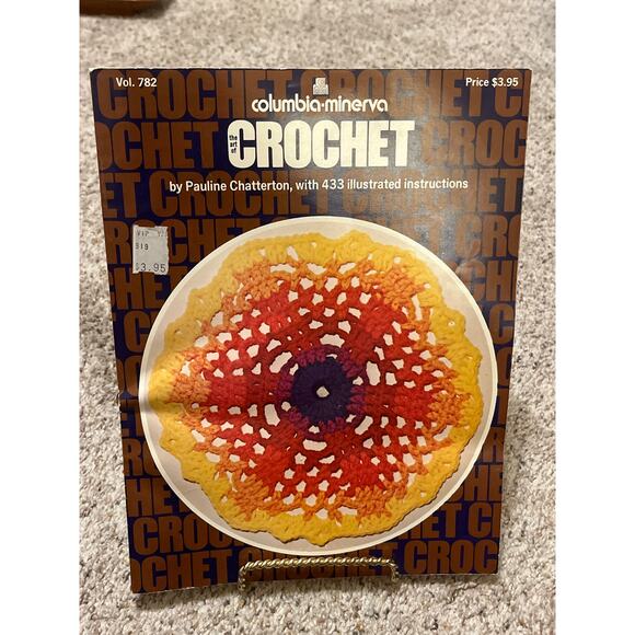 Columbia Minerva The Art of Crochet Paperback Book by Pauline Chatterton - Picture 5 of 5
